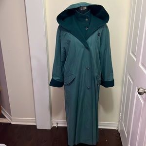 London Fog Warm Outerwear 70% Wool Lined Trench Coat Size Medium